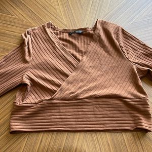 Brown cropped long sleeve shirt